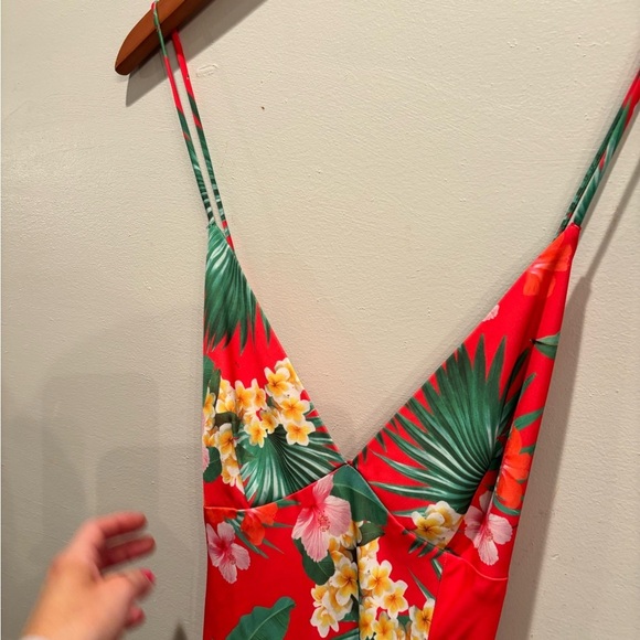 Floral Maxi - Red and Green tropical vacation size 4 maxi long wedding guest - Picture 12 of 14